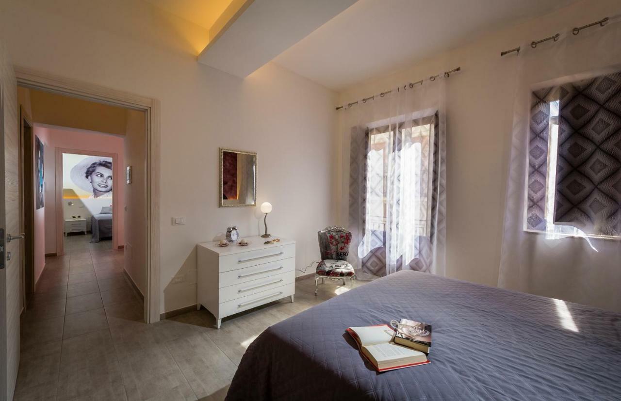Cineholiday House 1 *